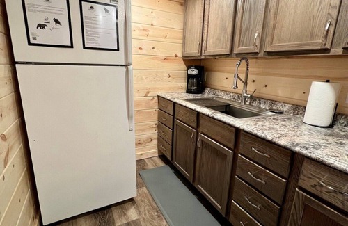 Hayward Cabina | The Edgewater Cabin-Lakeside Paradise