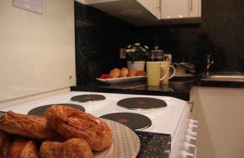Wrexham Apartamento | The Eisteddfod - Berwyn House | Central Wrexham