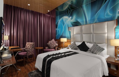 Bangalore City Center Hotel | The Elanza Hotel
