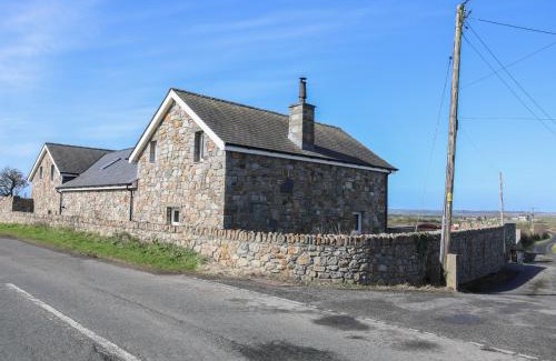 Dwyran Casa | The Elberry
