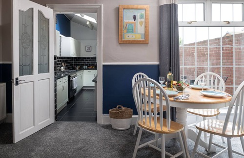 Newbiggin-by-the-Sea Casa | The Elderton, Newbiggin by the Sea, Northumberland. 3 minutes walk to the beach