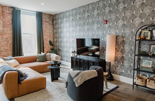 Chillicothe Apartamento | The Eleanor- Modern Downtown 2 Bedroom Apartment