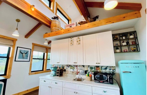 Healdsburg Casa | ❤The Elegant: A Chic Healdsburg Winery Cottage! Hot Tub, Views! !❤