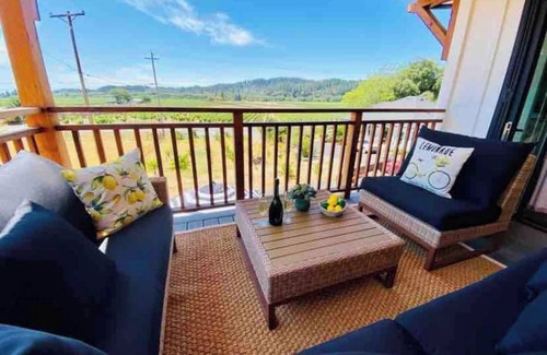 Healdsburg Casa | ❤The Elegant: A Chic Healdsburg Winery Cottage! Hot Tub, Views! !❤