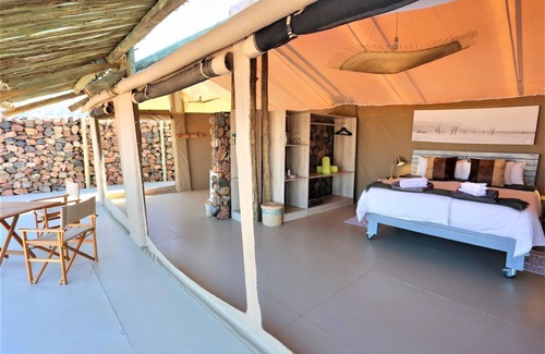 Sesriem Cabina | The Elegant Desert Camp
