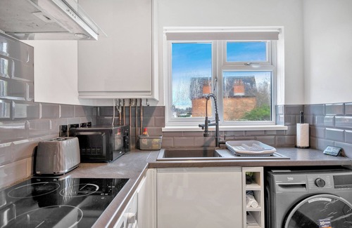 Moseley Apartamento | The Elegant Escape - 2 Bed Ensuite with Parking