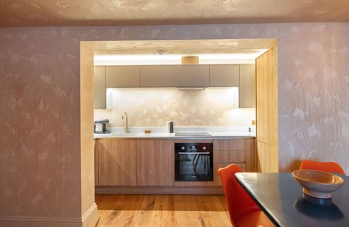 Montpelier Apartamento | The Elements - Earth Suite, perfect location.
