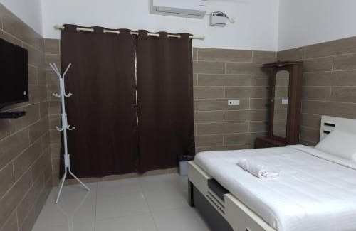 Paiyanur Casa | The Elite Inn