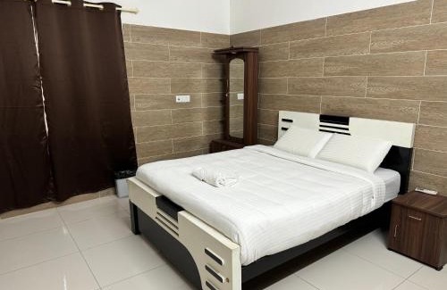 Paiyanur Casa | The Elite Inn