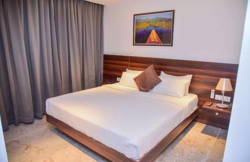 HSR Layout Hotel | The Elite Royale