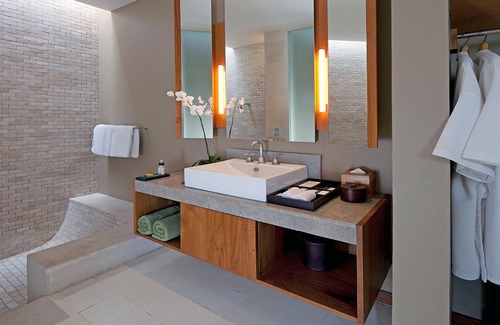 Laksmana Complejo | The Elysian Boutique Villa Hotel