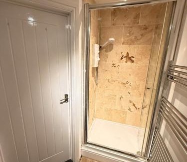 Mill Road Apartamento | The Emerald Aura Stay by Staion