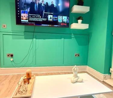 Mill Road Apartamento | The Emerald Aura Stay by Staion