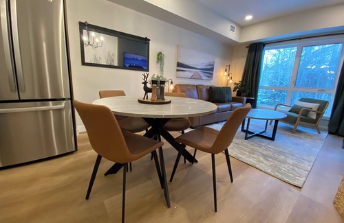 Dead Man's Flats Apartamento | The Emerald Mountain Getaway w/ Pool, hot tub and fitness room.