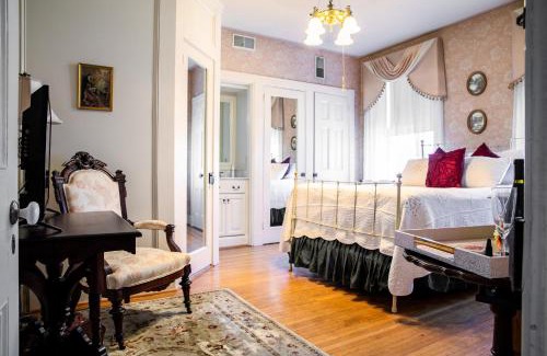 Emigsville Cama Y Desayuno | The Emig Mansion