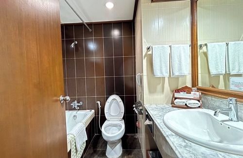 Chang Khlan Hotel | The Empress Hotel Chiang Mai