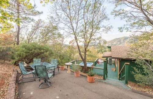 Julian Cabina | The Enchanted Lookout - luxury Julian cabin & spa.