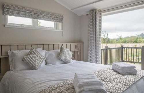 Carlton-in-Cleveland Casa | The Endeavour Lodge - Ukc4061