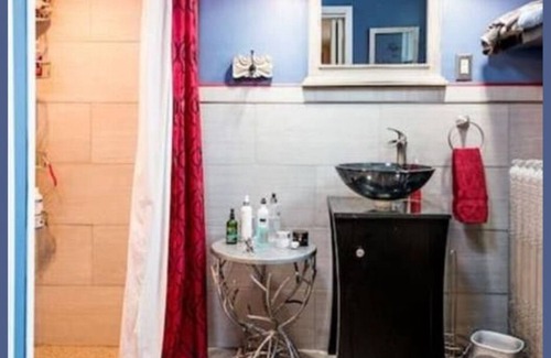 Newtonville Casa | The Enslin Haunted House