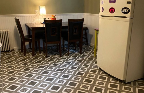St. James Casa | THE ENTIRE HOUSE IS NO LONGER AVAILABLE. ROOMS ONLY. PETS WELCOME