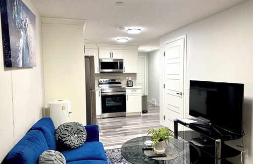 Calgary Casa | The entire suite