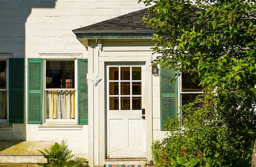 Waldoboro Casa | The Entire Waldoboro Inn