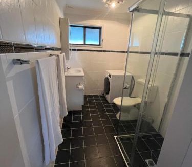 Long Jetty Casa | The Entrance & Shelly Beach Holiday House