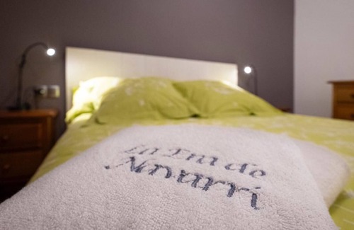 Bonansa Apartamento | Apartamento rural con jardín, ideal para el relax, familias y hacer senderismo