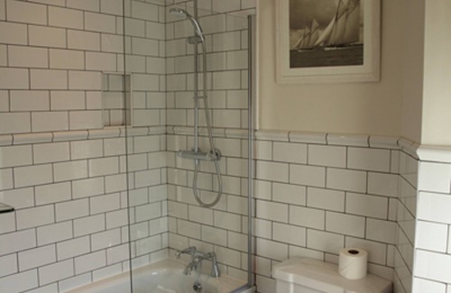 Conwy Hotel | The Erskine Arms