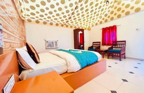 Sam Complejo | The Escape Luxury Desert Resort