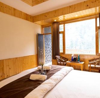 Jibhi Hotel | The Evara Stays, Jibhi
