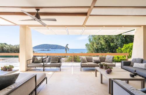 Anavyssos Villa | The Every Athens Beachfront Retreat
