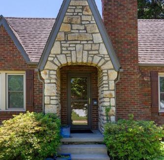 Oakland Casa | The EXPO Square House-walk to the show