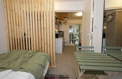 Pangrati Apartamento | The Extravagant studio in Pagkrati, Near Stadium
