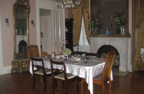 Franklin Cama Y Desayuno | La casa de Fairfax B & B