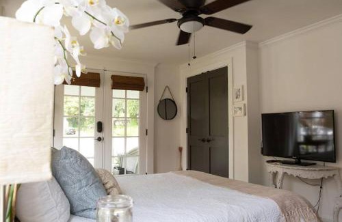 Fairhope Apartamento | The Fairhope Bay Room