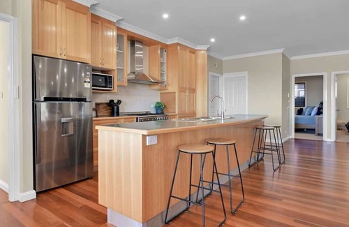 Calare Casa | The Fairway | Entertainer Opposite Wentworth Golf