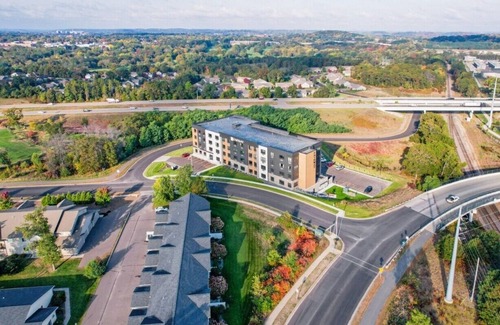 Altoona Apartamento | The Fairway