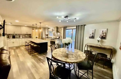New Haven Casa | The Family and Friends Home
