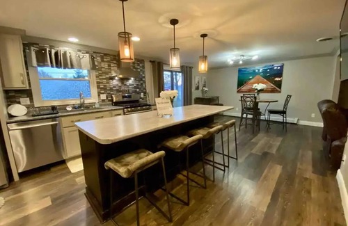 New Haven Casa | The Family and Friends Home