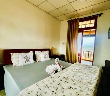 Hendala Casa | The Family Beach Villa