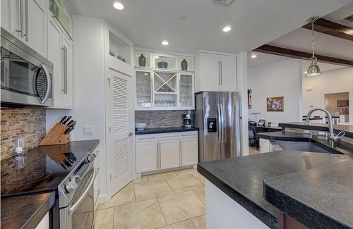 Port Aransas Casa | El famoso "Addison Bailey" ya está disponible para su escapada