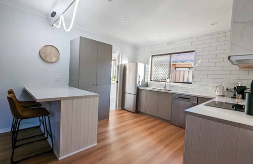 Mildura Casa | The Far-Away House: River + Boat Ready!