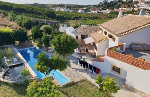 Lourinha Cama Y Desayuno | The Far End Surf House - Surf & Yoga Holidays
