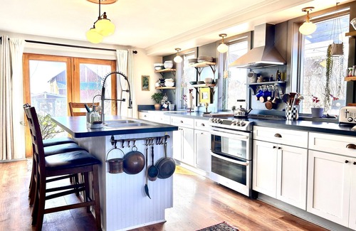 Town of Ledyard Otro | The Farmhouse at Aurora Brewing Company! Vineyard & Lake Views!