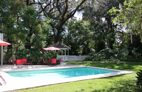 Valrico Casa | The Farmhouse at Country Retreat: un oasis encantador, idílico y que admite mascotas