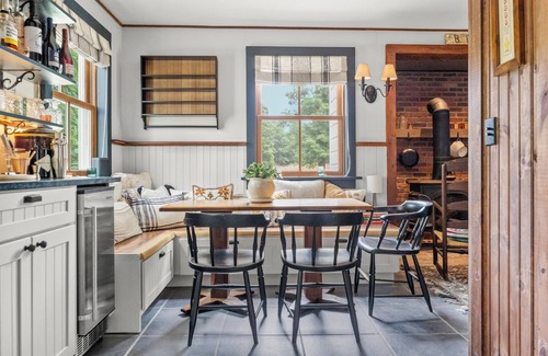 Leeds Otro | The Farmhouse at Leeds, a Hudson Valley Retreat