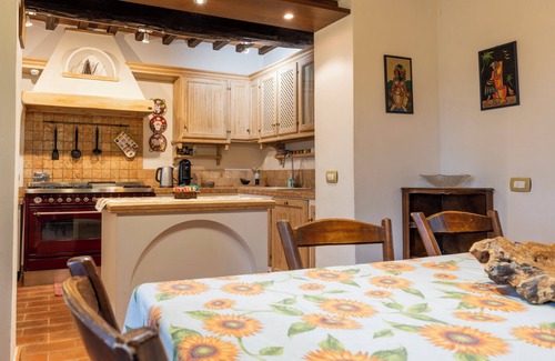 Panicale Otro | La casa de campo "vocabolo Poggio del Pero" se encuentra en Panicale