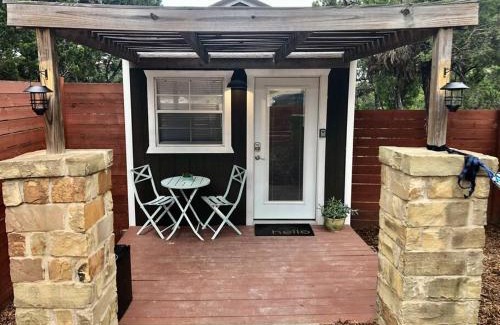 Austin Casa | The Fawn Cabin - The Cabins at Rim Rock