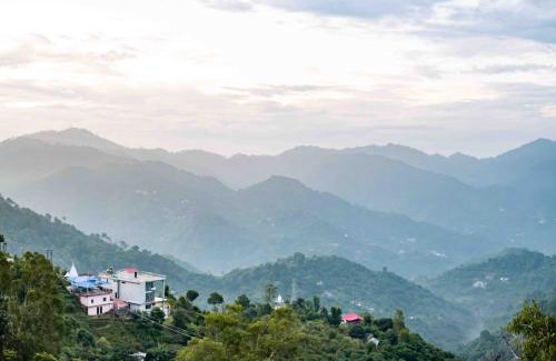 Kumarhatti Complejo | The Fern Surya Resort Kasauli Hills, Dharampur